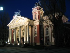 Nationaltheater "Iwan Wasow" bei Nacht 